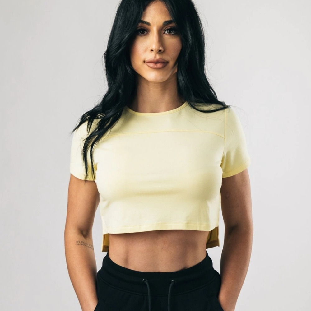 Alphalete Premium Short Sleeve Crop Top